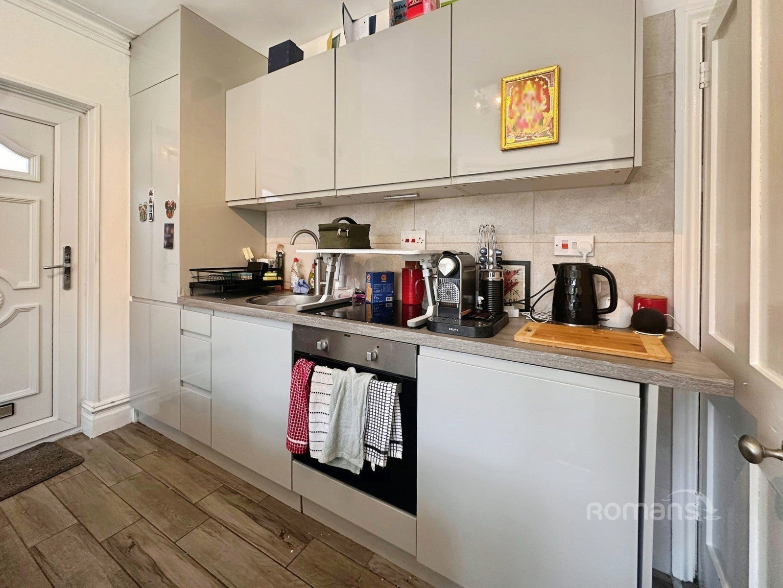 Flat Jubilee Road in Basingstoke and Deane
