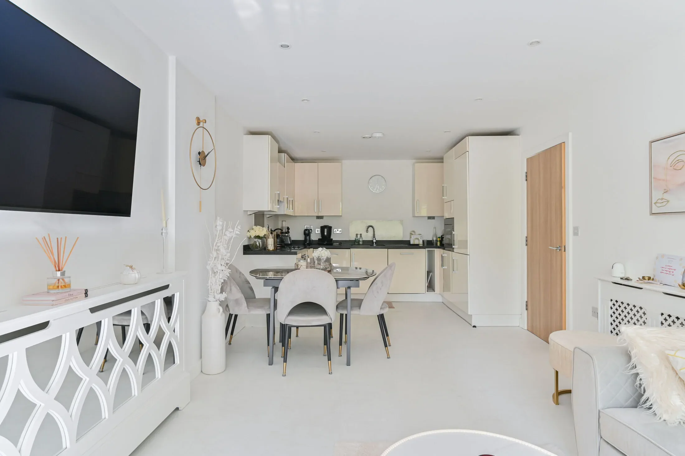 Flat Talbot Close in Greater London