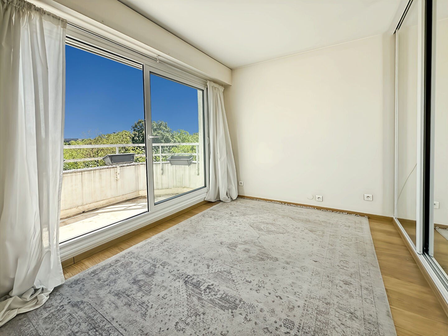 Flat Rue des Tulipiers in Rosny-sous-Bois