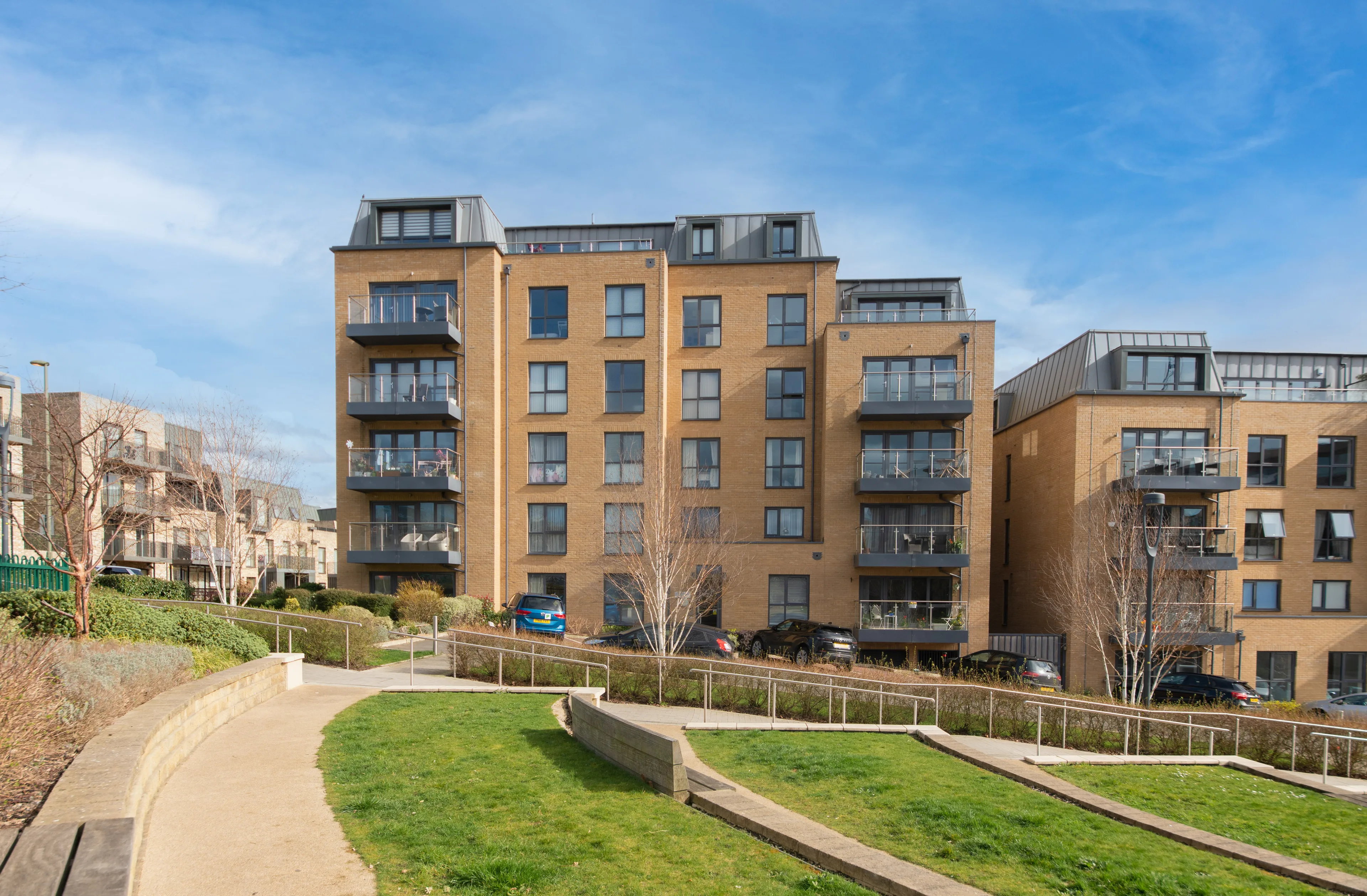 Flat Royal Engineers Way in Greater London