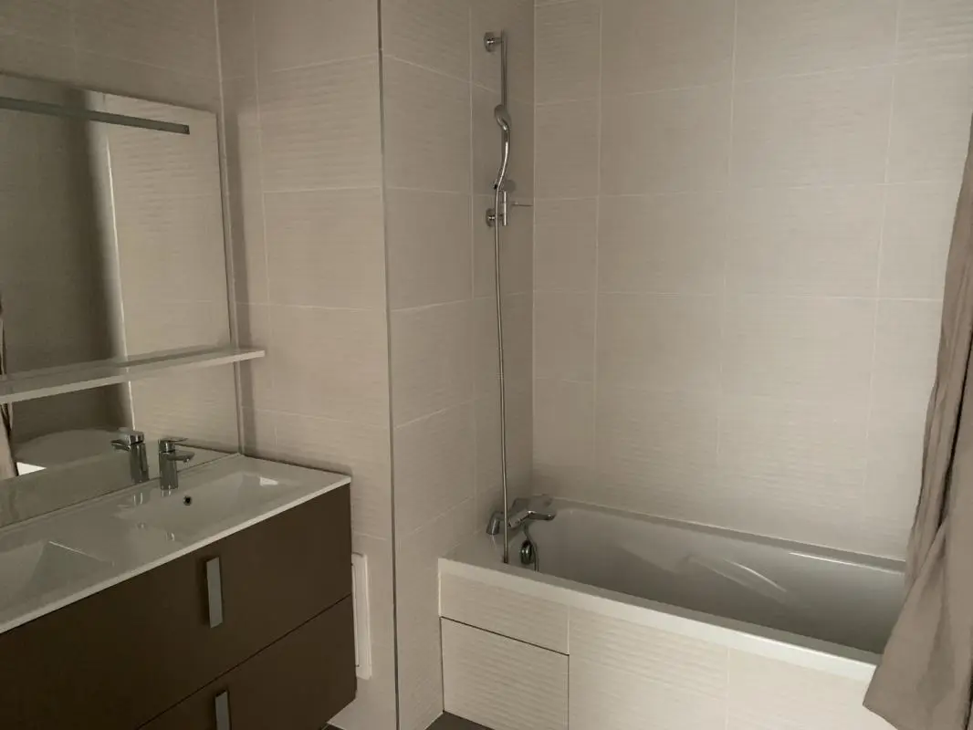 Appartement Allée de l'École Santé Navale à Bordeaux