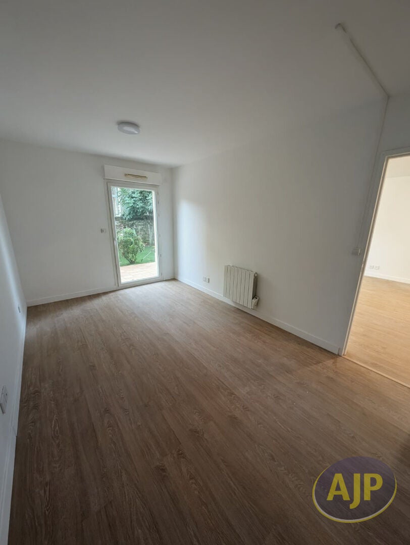 Appartement D 398 à Roussines