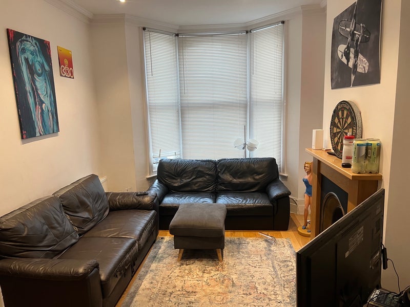 Room Amies Street in Greater London