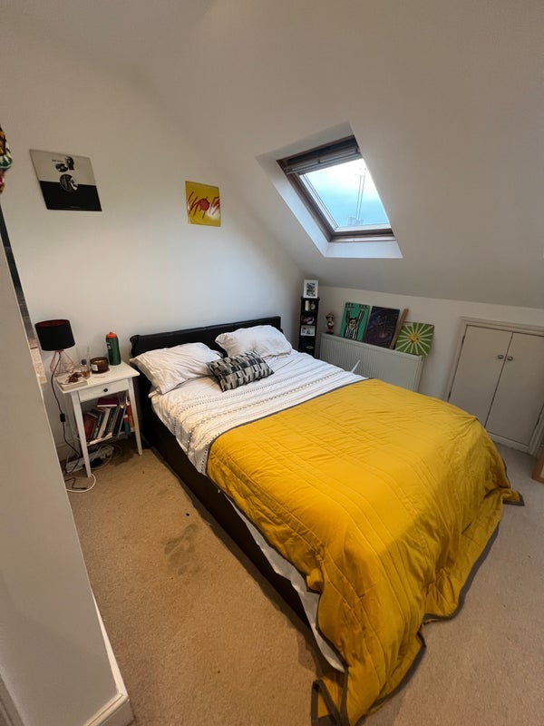 Room Amies Street in Greater London