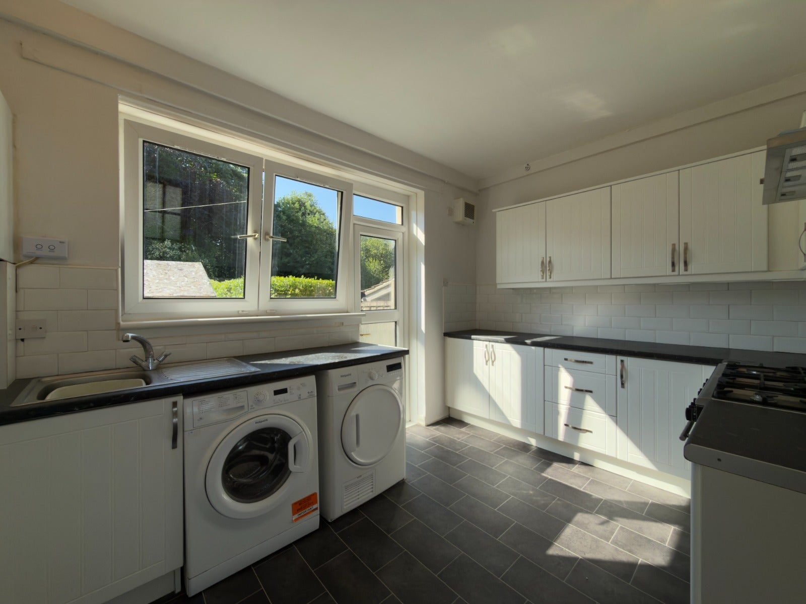 House Kempsthorn Crescent in Glasgow