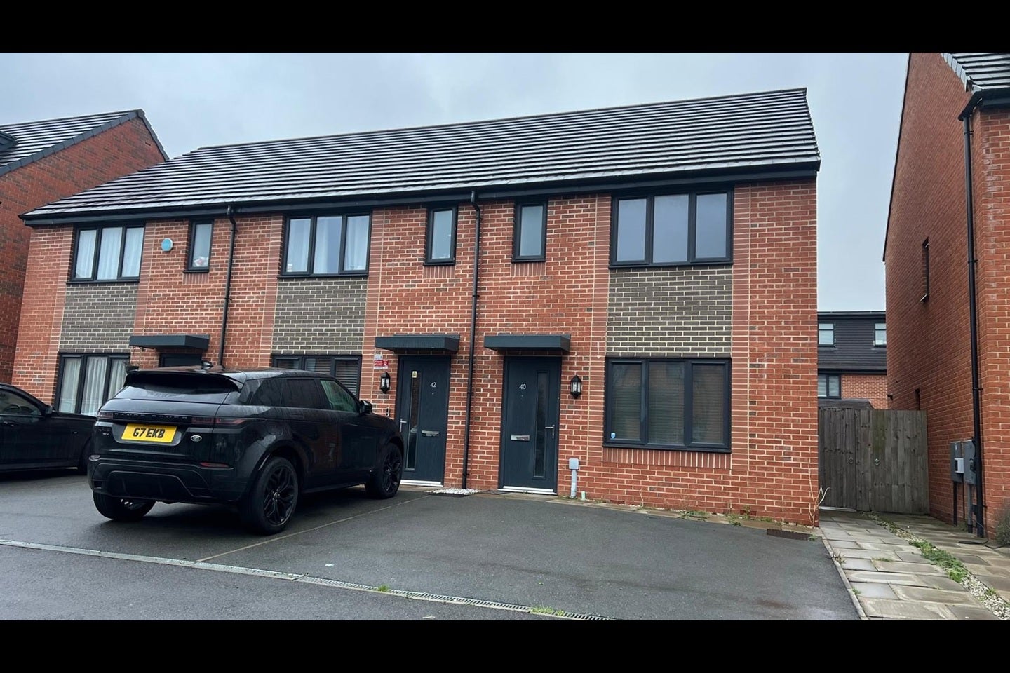 House Riverside Way in Salford