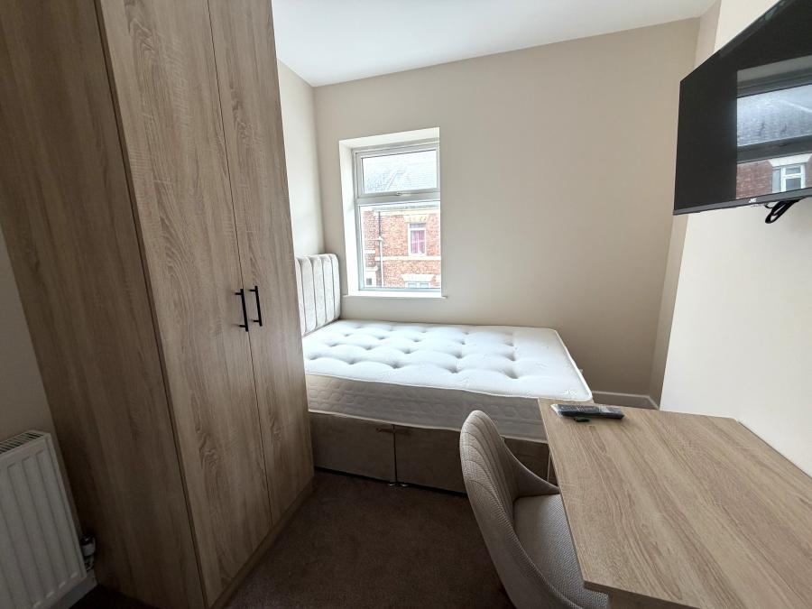 Room Claremont South Avenue in Gateshead