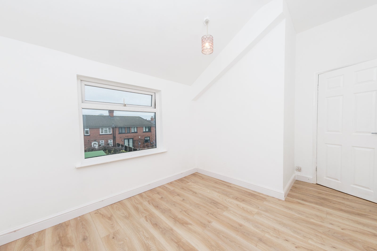 Flat Ingle Avenue in Leeds