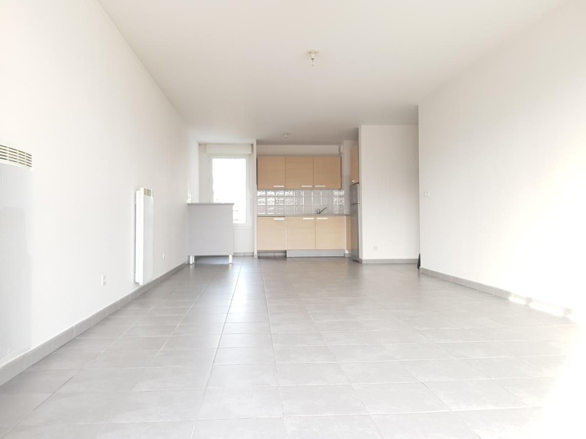 Flat Route d'Heyrieux in Saint-Priest