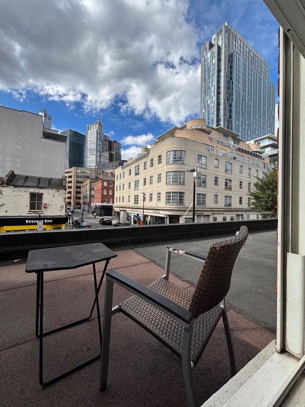 Room Bell Lane in Greater London