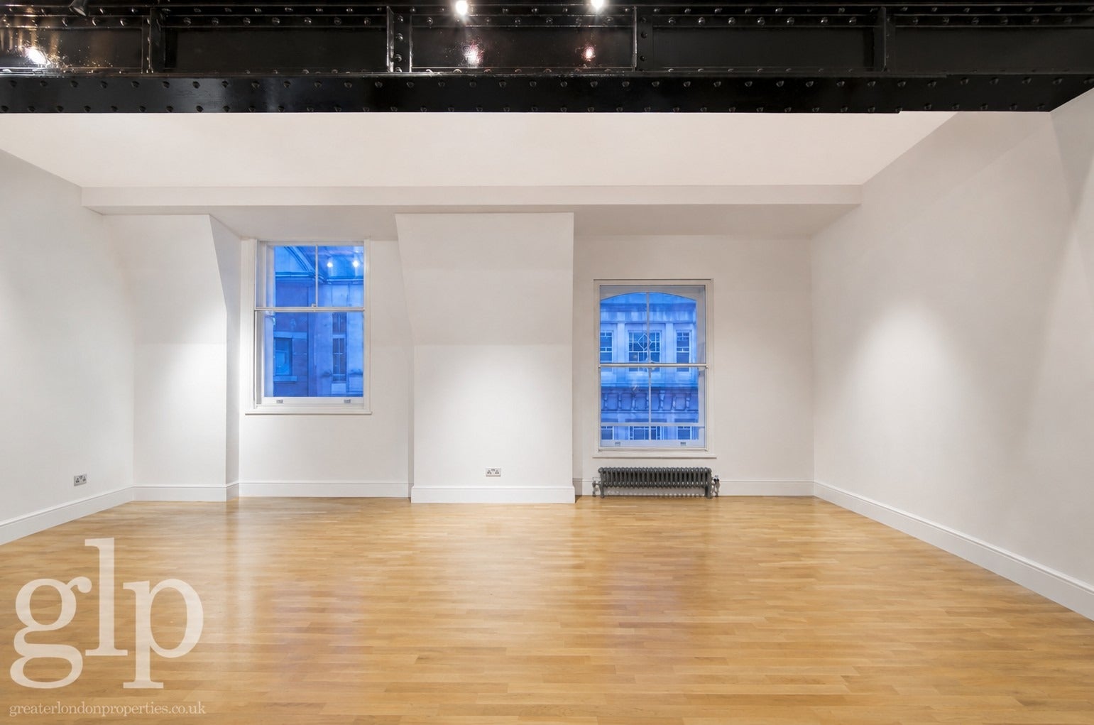 Flat Wardour Street in City of Westminster