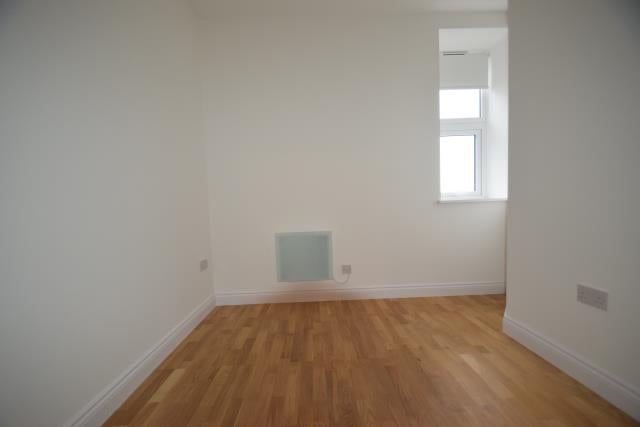 Flat Baxter Avenue in Southend-on-Sea