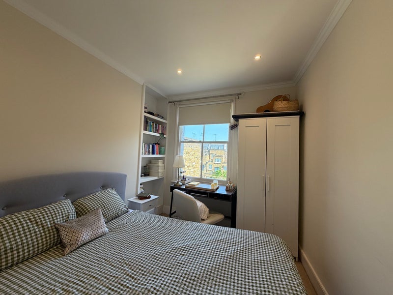 Room Maxwell Road in Greater London