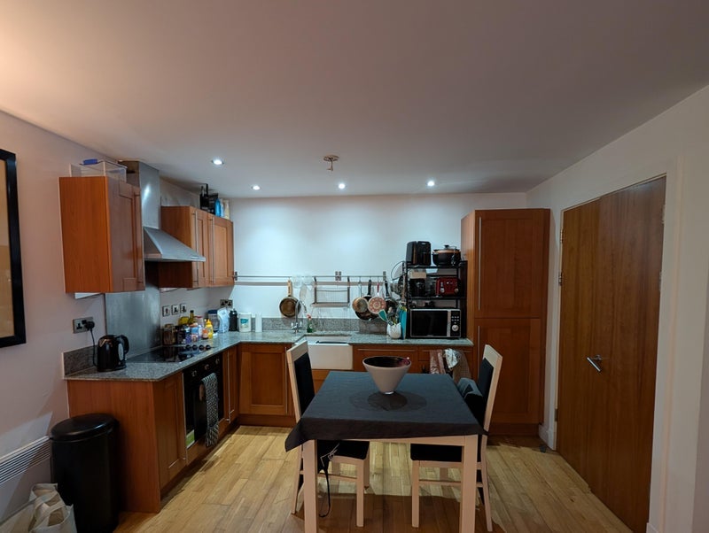 Room Isaac Way in Manchester