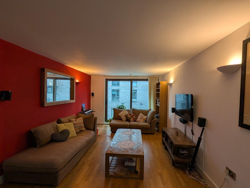 Room Isaac Way in Manchester