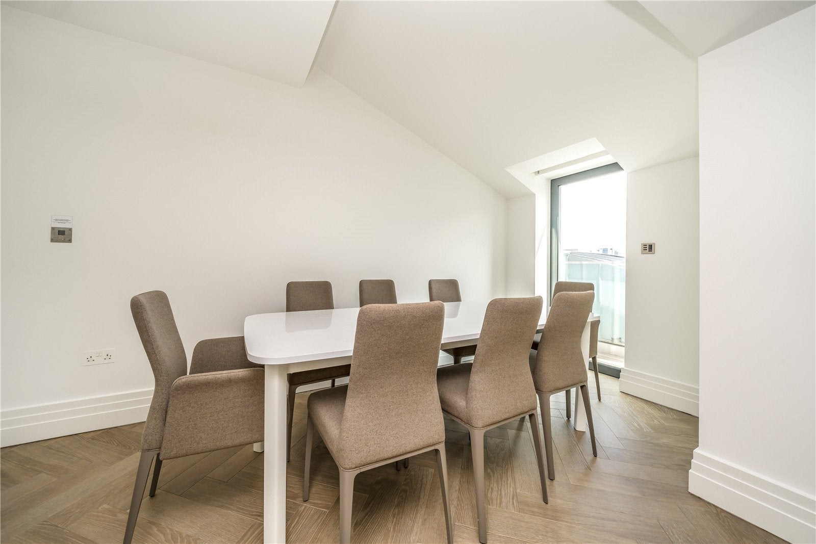 Flat Kensington Gardens Square in City of Westminster