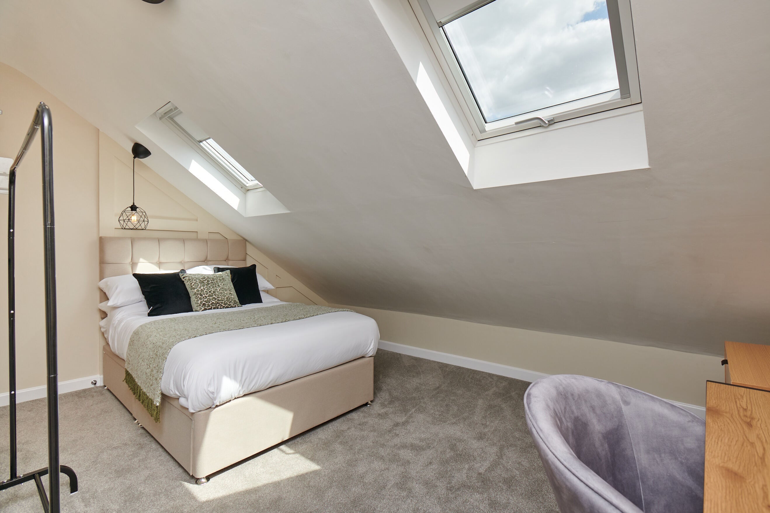 Room Lord Haddon Road in Erewash