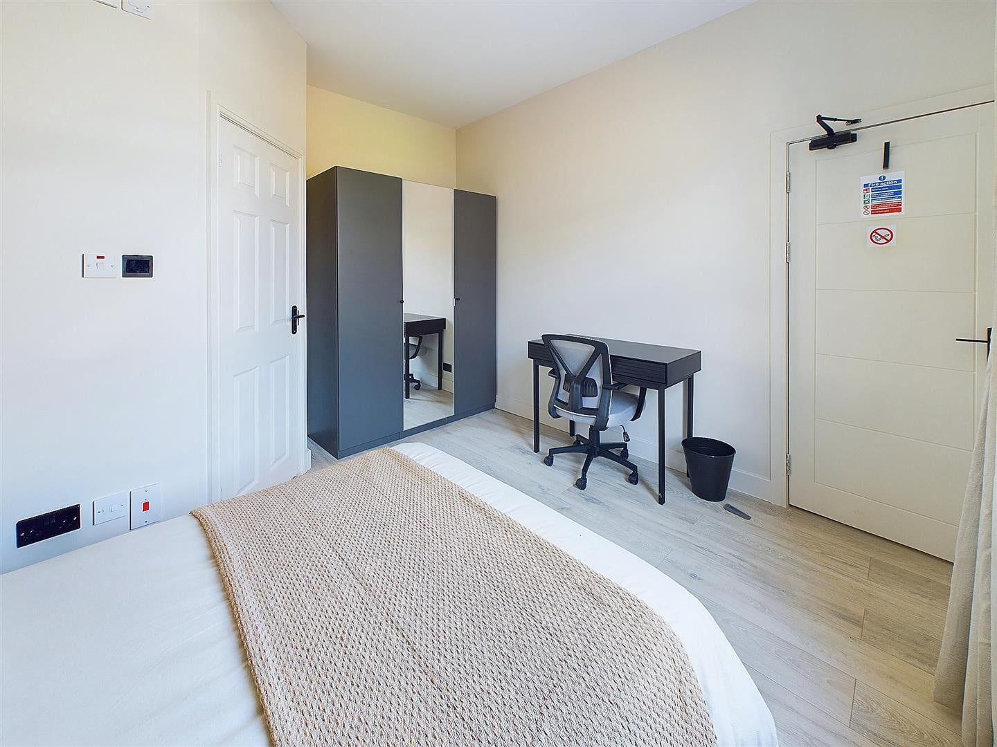 Room Gordon Street in Coventry