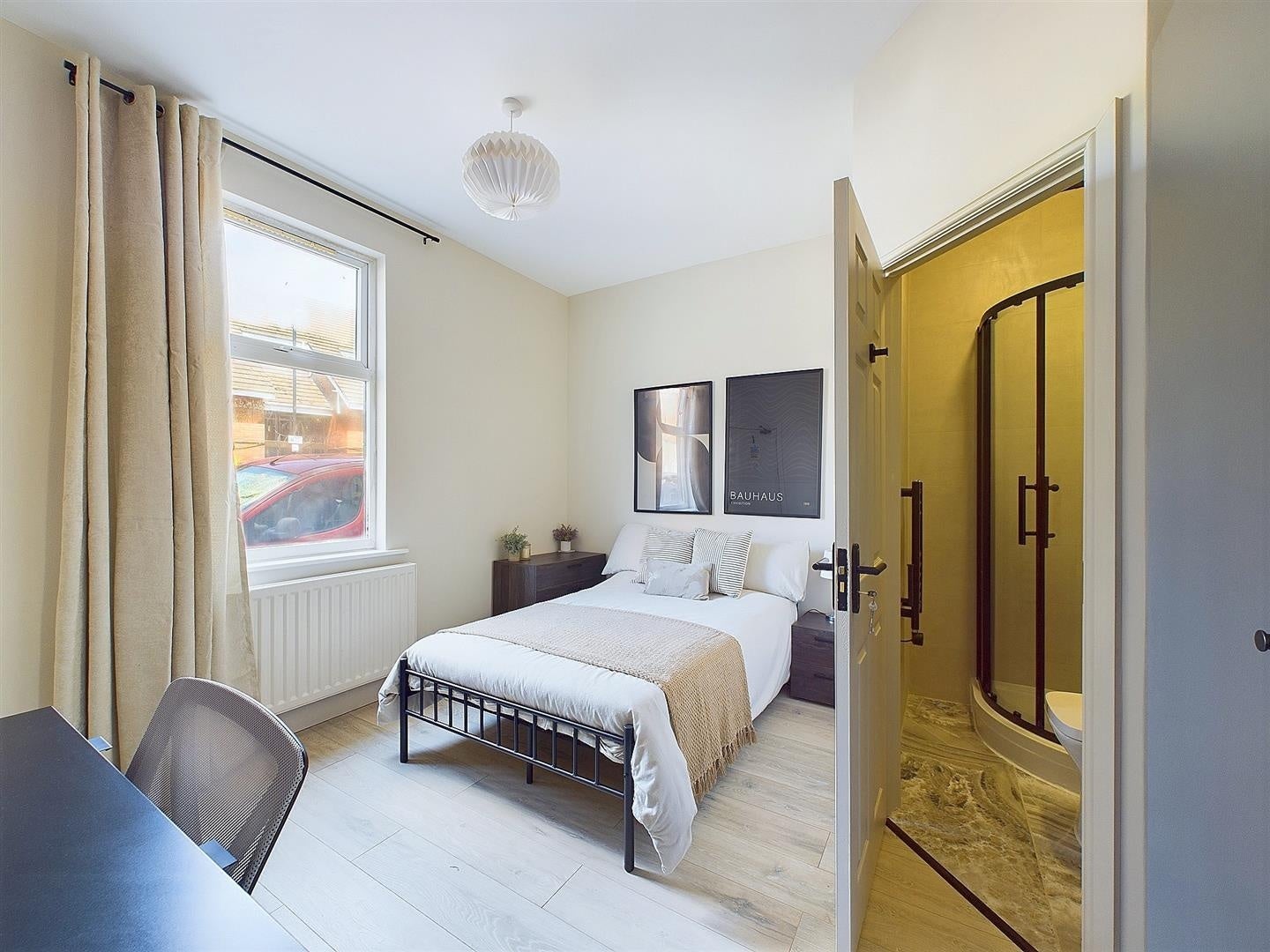 Room Gordon Street in Coventry