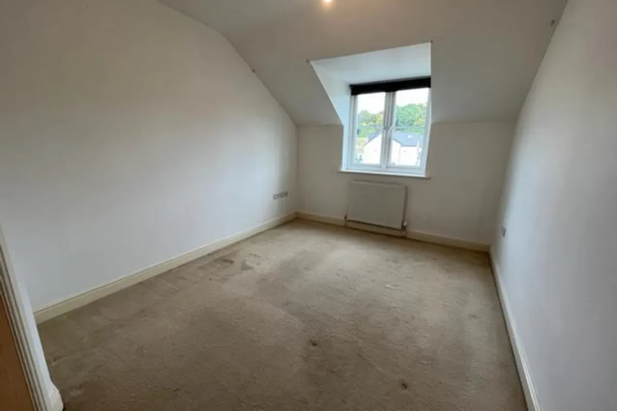 Flat Cranmer Road in Bradford