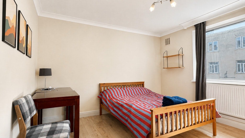 Flat Frampton Street in City of Westminster