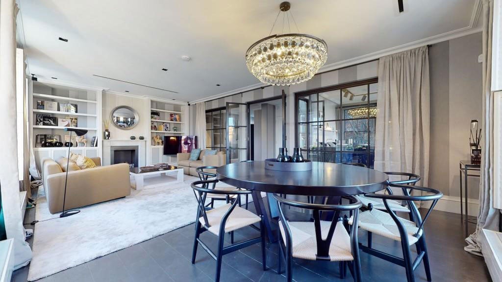 Flat Denyer Street in Greater London