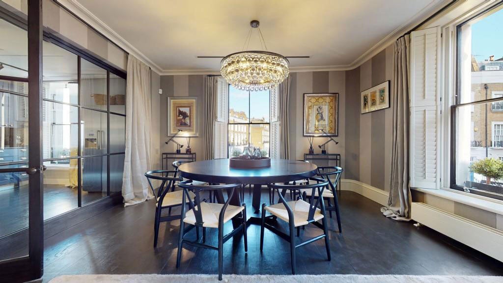 Flat Denyer Street in Greater London