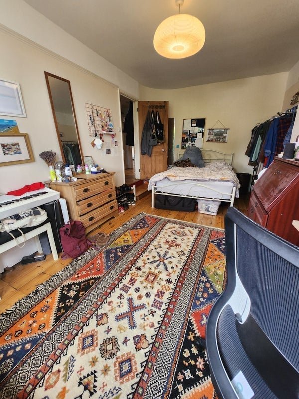 Flat Denmark Hill in Greater London