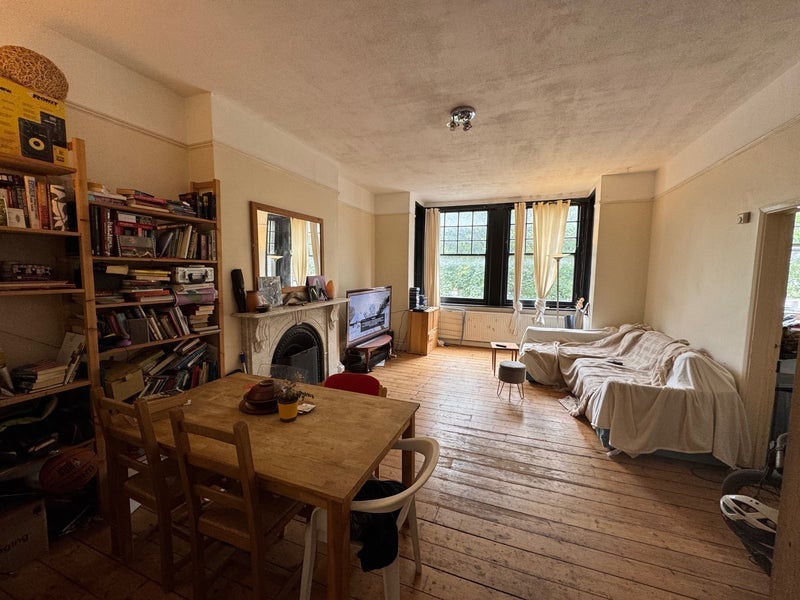 Flat Denmark Hill in Greater London