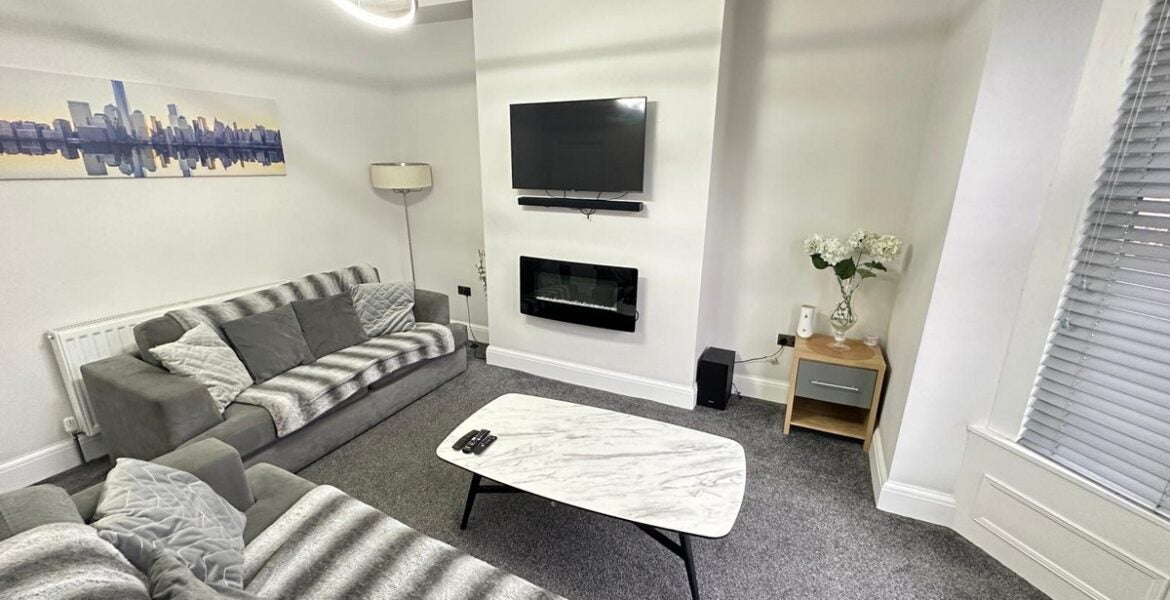 Room St. Luke's Road in Leeds