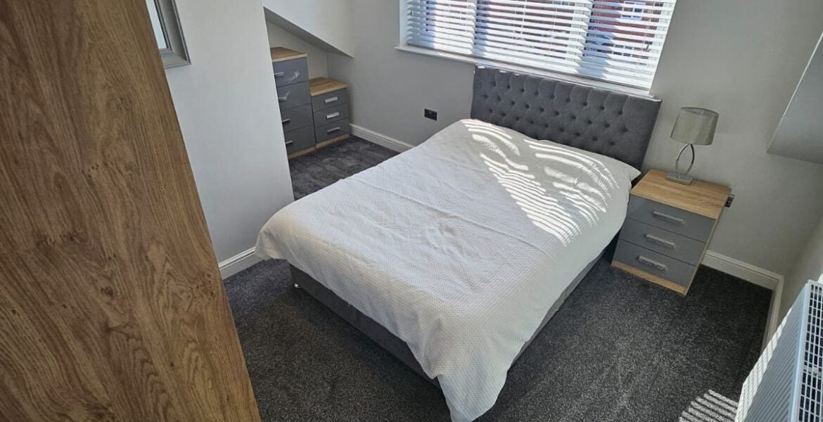 Room St. Luke's Road in Leeds