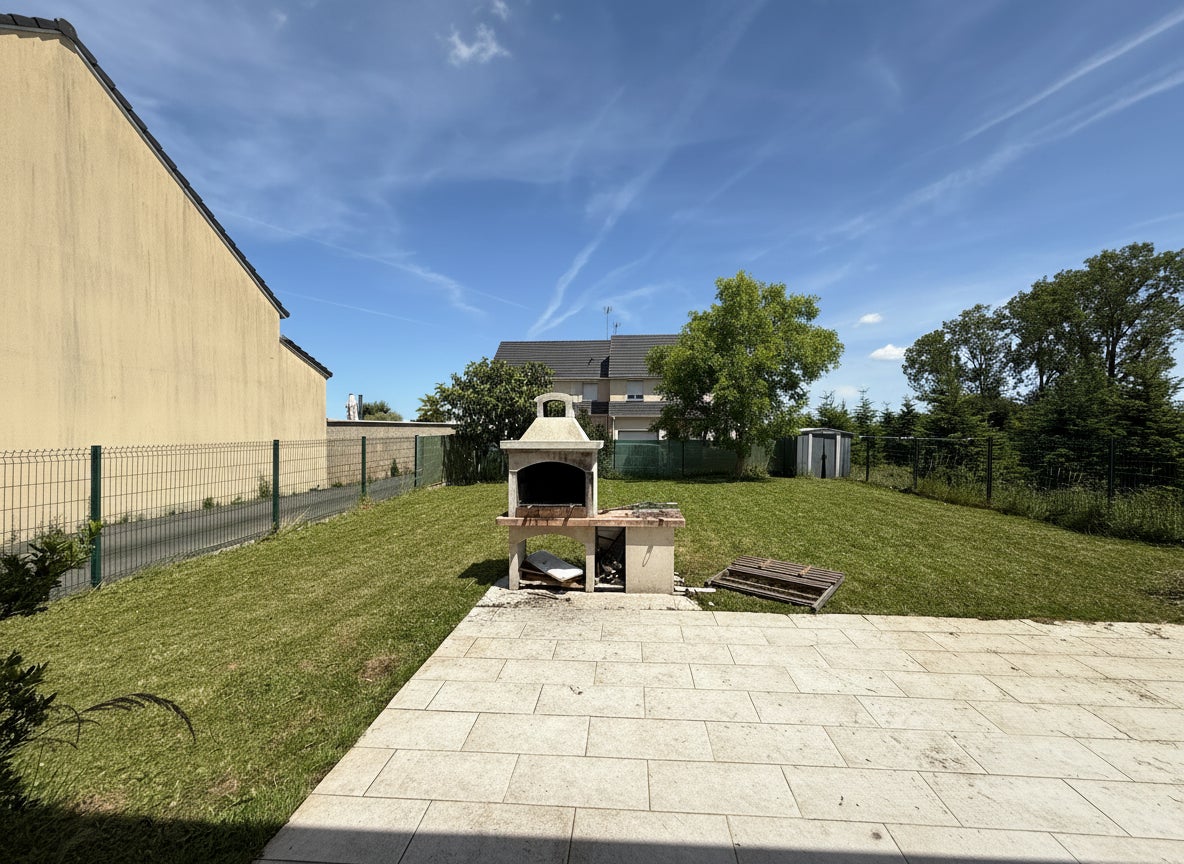 Maison Route Nationale à Bailleau-l'Évêque