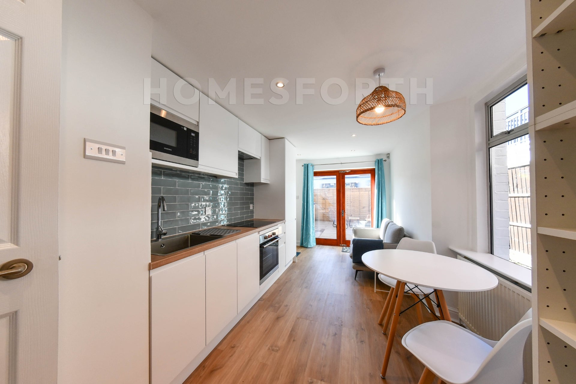 Flat Ravenshaw Street in Greater London