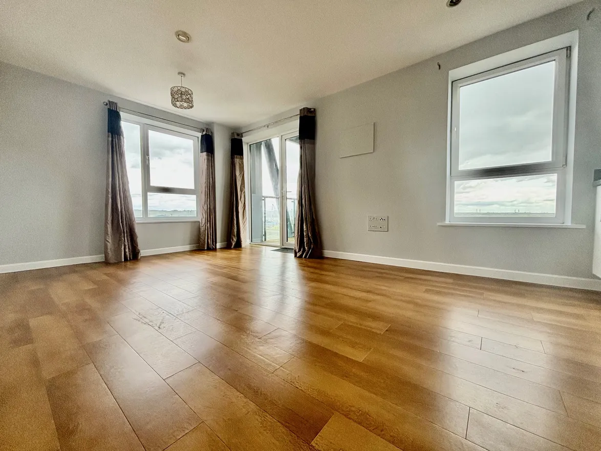 Flat Ocean Drive in Gillingham
