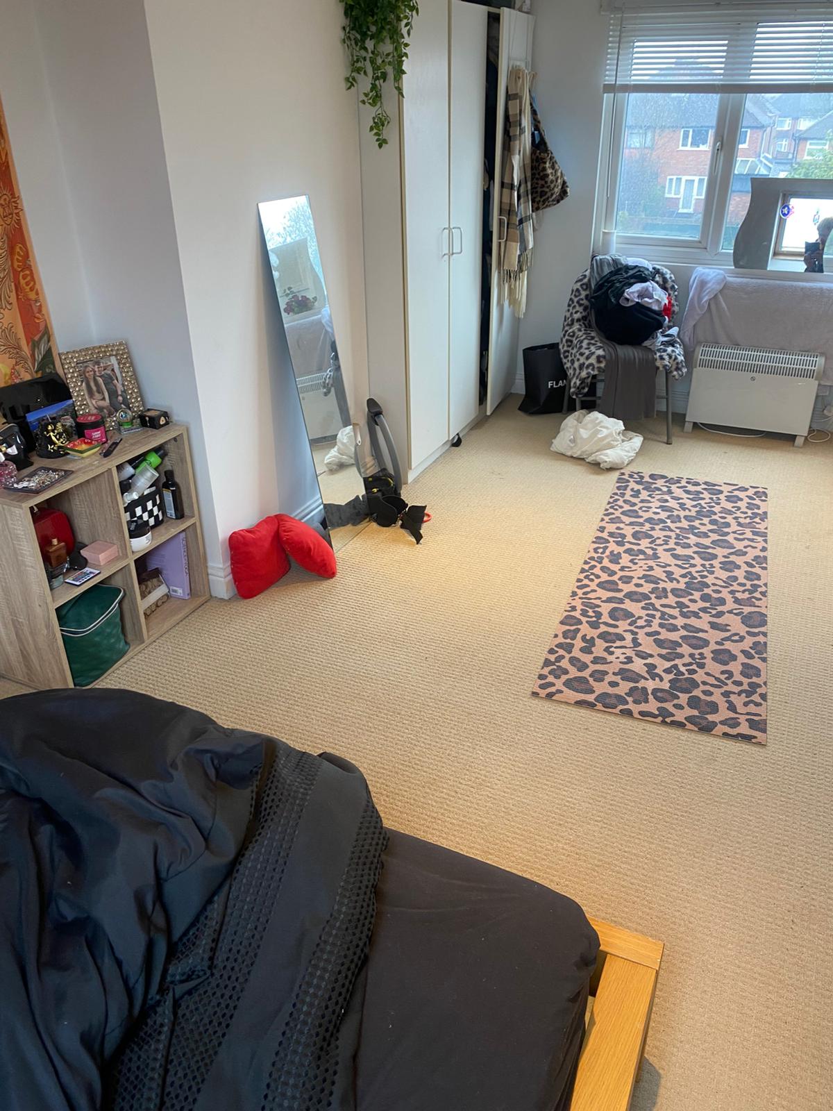 Room Gristhorpe Road in Birmingham
