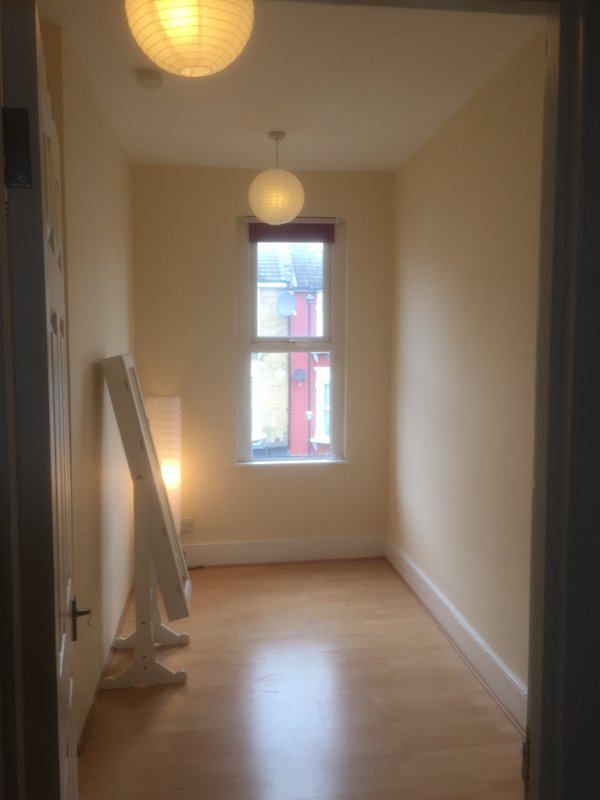 Room Cranbrook Park in Greater London