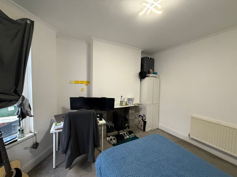 Room Llanishen Street in Cardiff