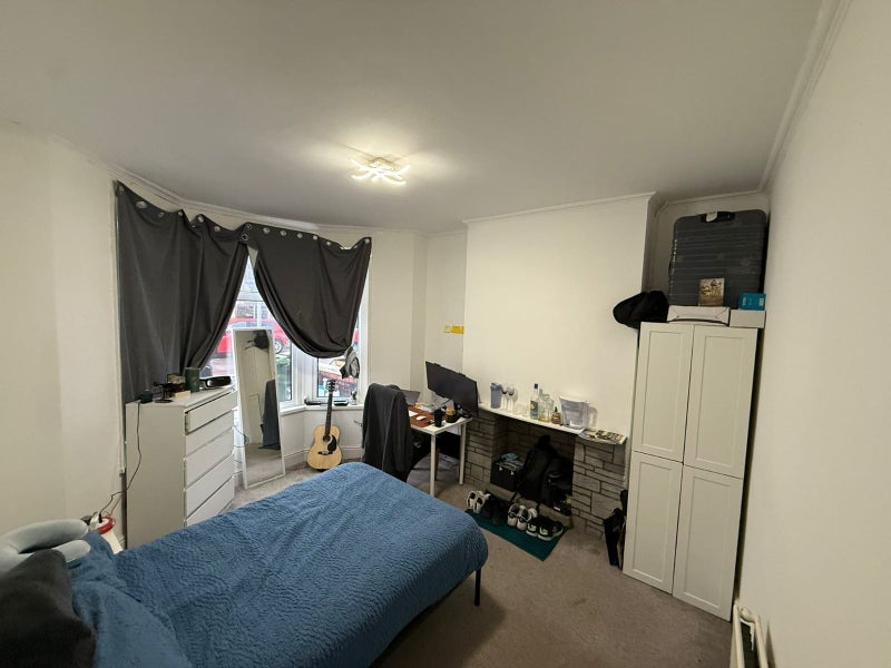 Room Llanishen Street in Cardiff
