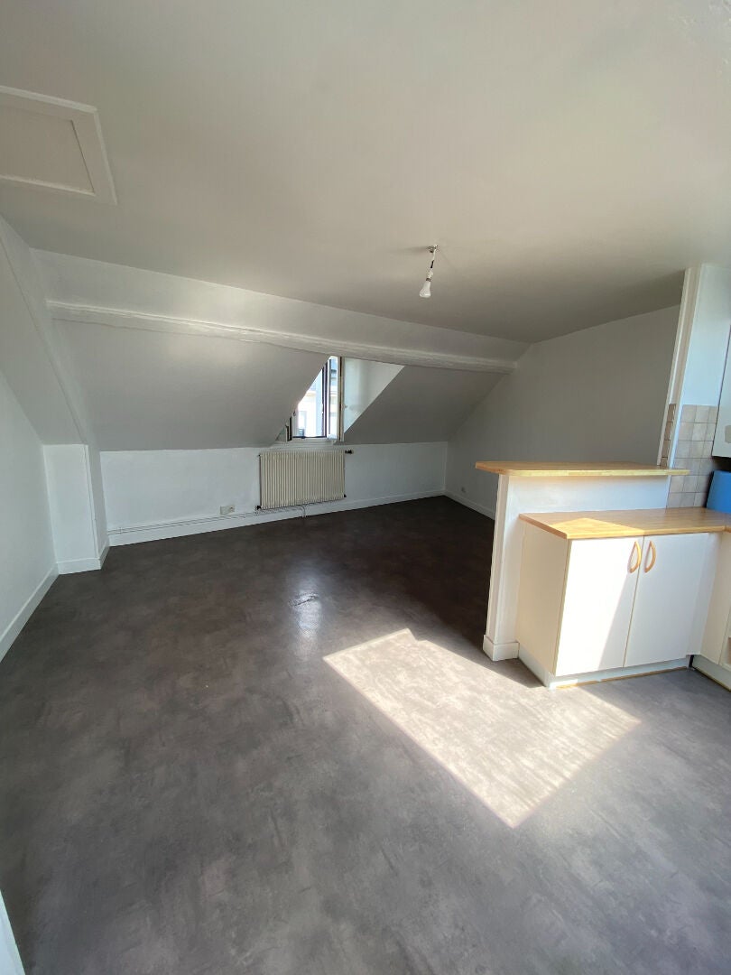 Appartement Rue du Faubourg Saint-Léger à Évreux