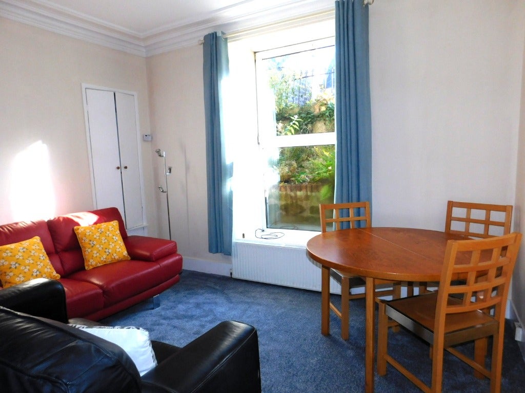 Flat Erskine Street in Aberdeen City