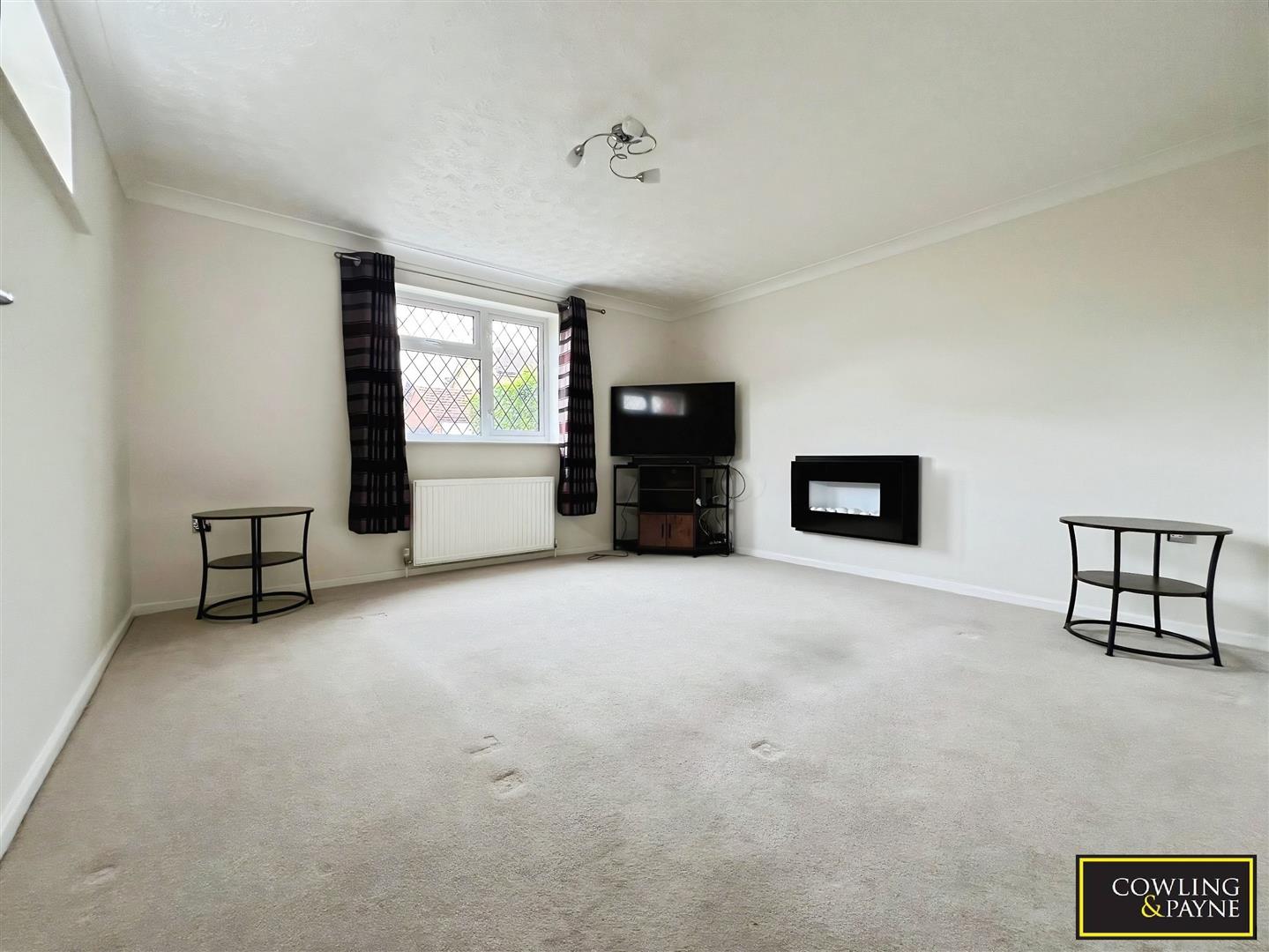 House Broad Oaks in Wickford