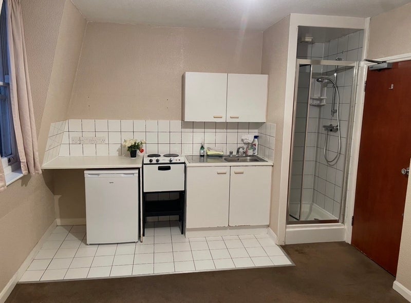 Room Denbigh Place in City of Westminster