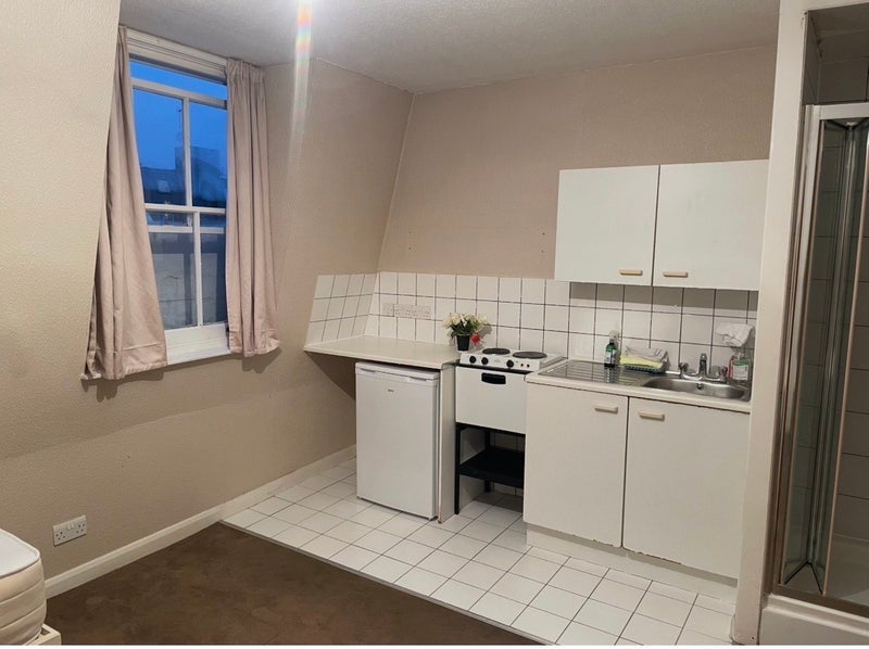 Room Denbigh Place in City of Westminster