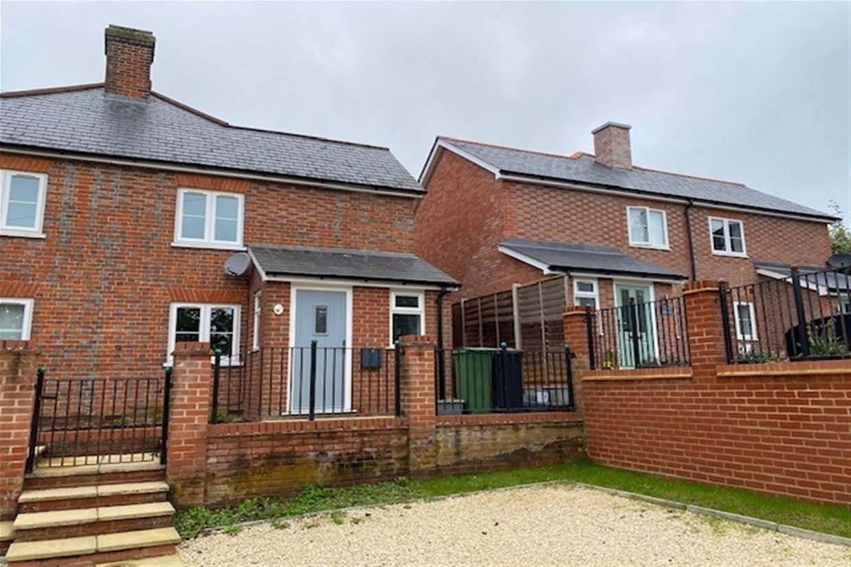 House West End in Basingstoke and Deane