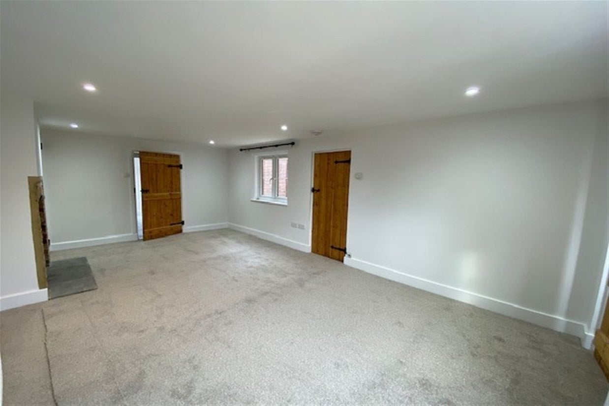 House West End in Basingstoke and Deane