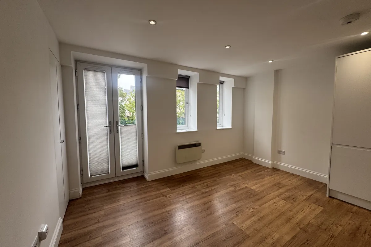 Flat Walton Street in Aylesbury