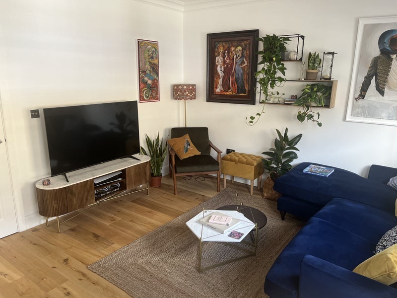 Flat Athelstane Mews in Greater London