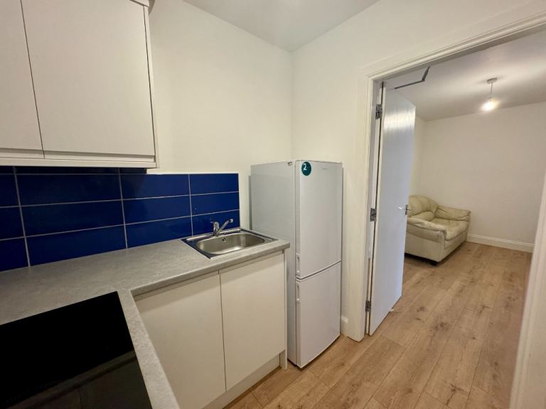 Flat Niddry Street in City of Edinburgh
