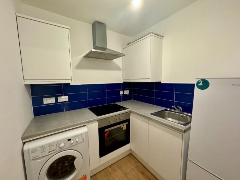 Flat Niddry Street in City of Edinburgh