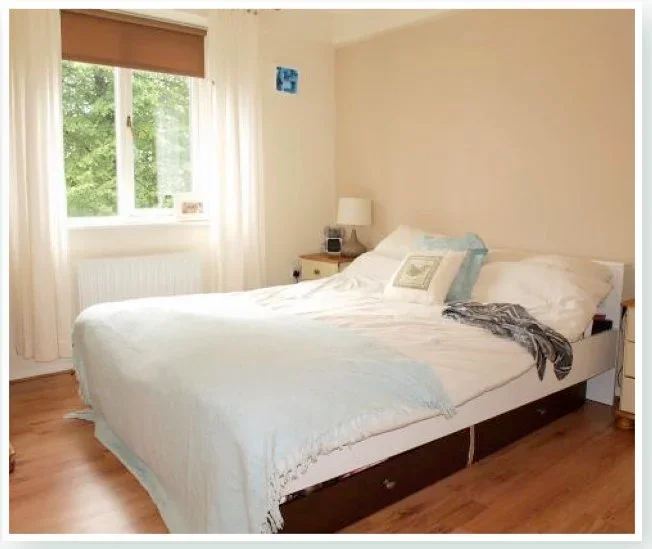 Flat Minet Road in Greater London